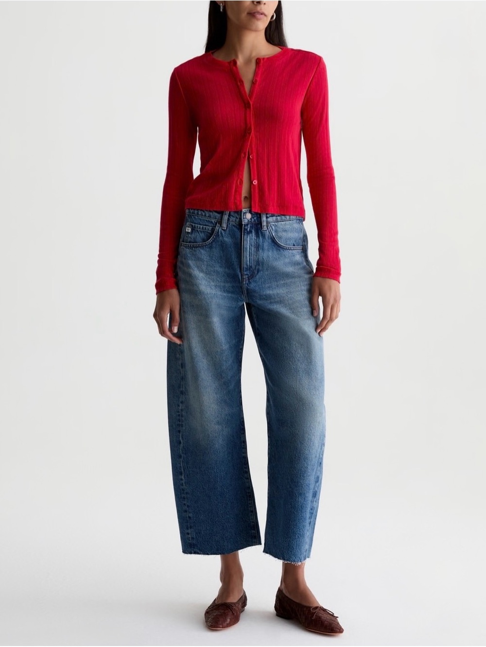 AG Hattie Crop Barrel Jeans size 29 with raw edge. Great jeans, great fit !!!!